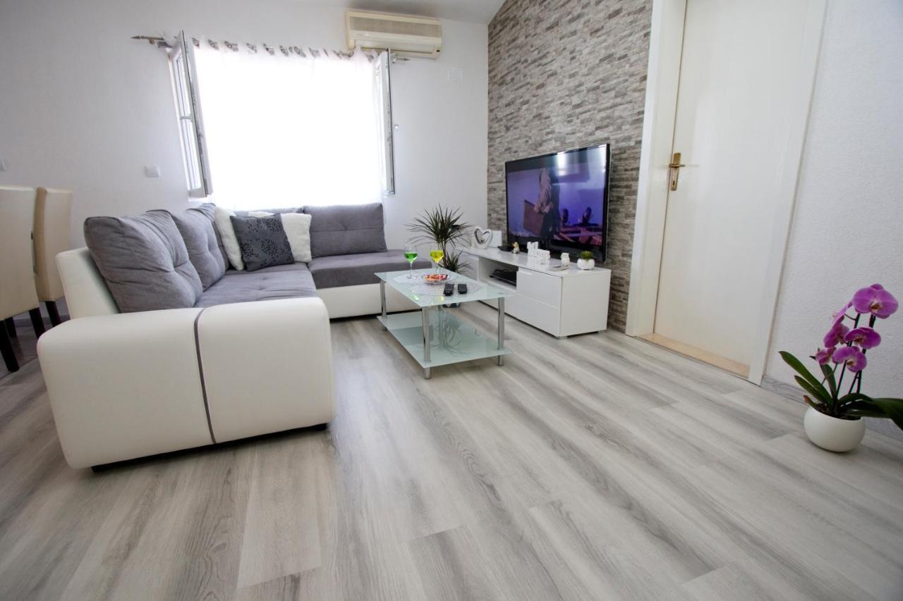 Apartment Toni Makarska Kültér fotó